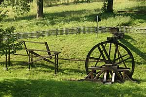 Nachbau eines bergm&auml;nnischen "Kunstgezeug" am Ortsausgang Zellerfeld